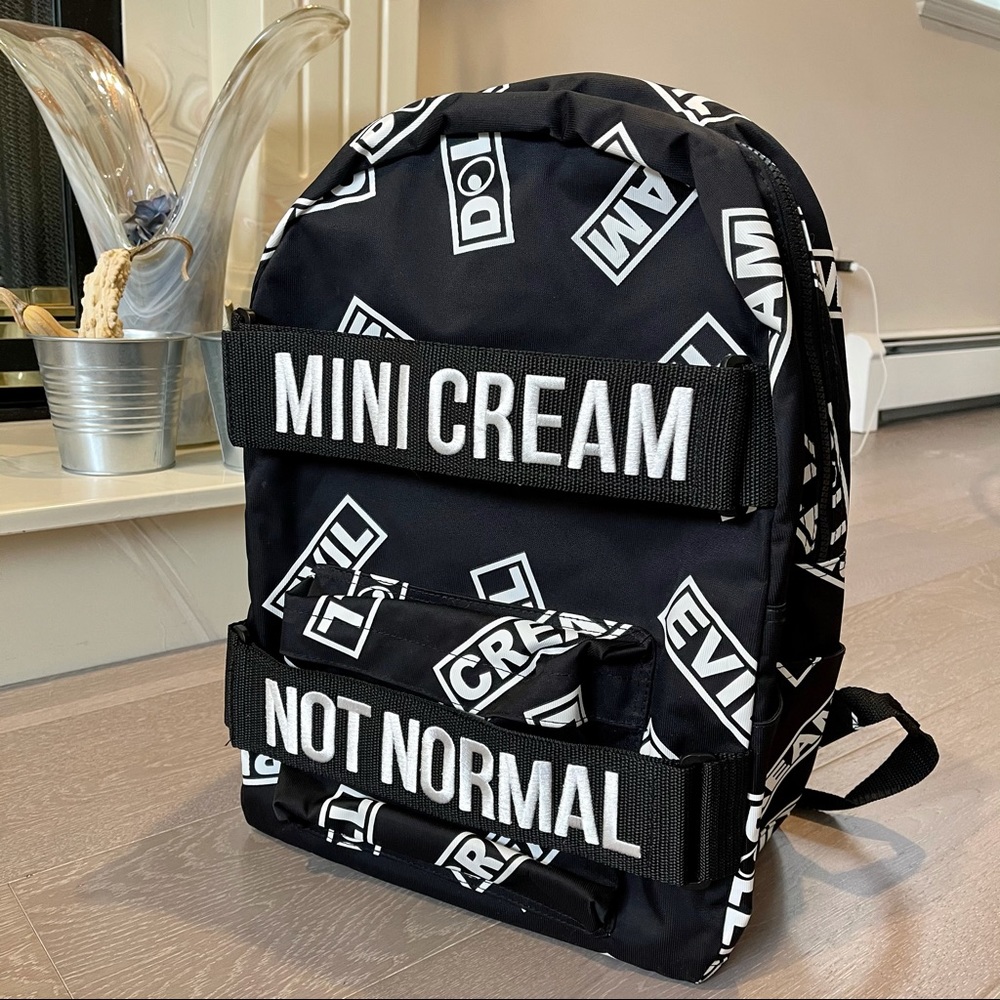 LIKE NEW🖤🤍  UNISEX ❤️‍🔥Stylish Large backpack from Mini Cream i.t Hongkong - Picture 3 of 14